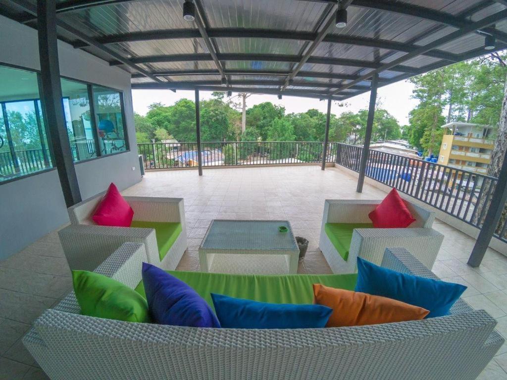 Rainbow Sky Hotel Samet Szamed-sziget Kültér fotó